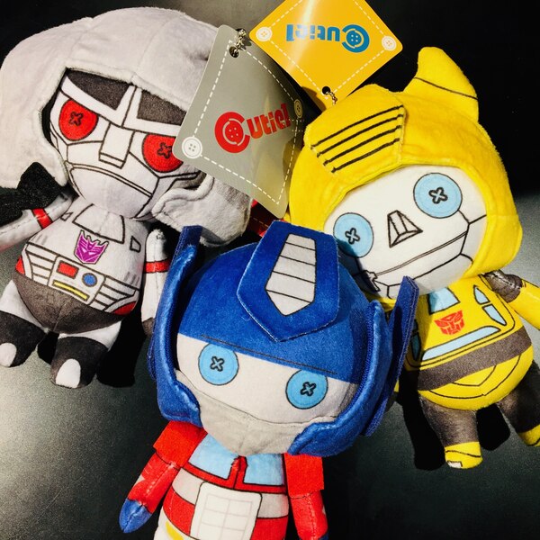 Cutie 1 Transformers Plush Key Chains   G1 Optimus Prime, Megatron, Bumblebee Image  (2 of 6)